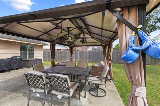 3208 Montclair Street, Orange, TX 77632