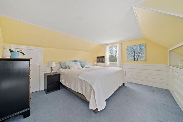 109 Simonds Rd, Lexington, MA 02420