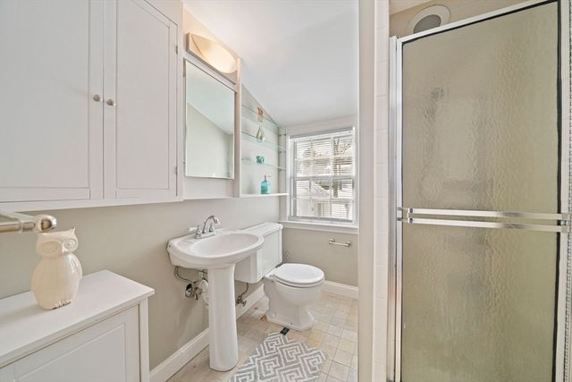 109 Simonds Rd, Lexington, MA 02420