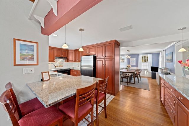 109 Simonds Rd, Lexington, MA 02420