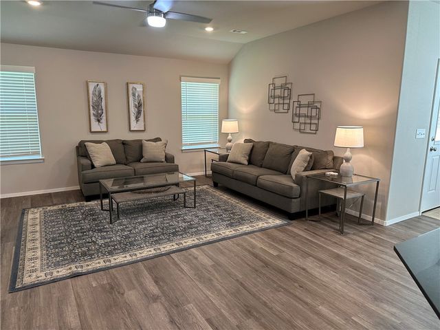 2871 W Emil Drive, Fayetteville, AR 72704