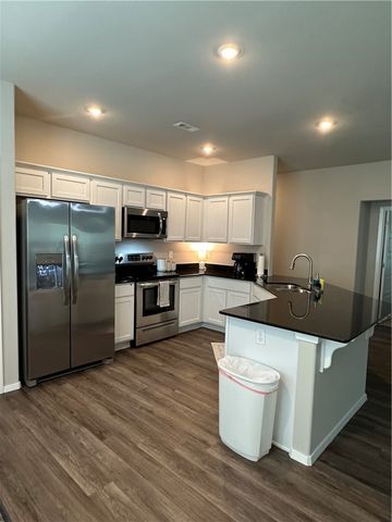 2871 W Emil Drive, Fayetteville, AR 72704