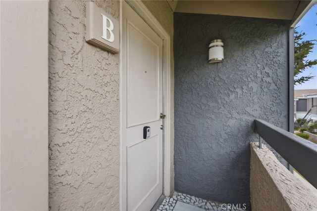 2829 S Fairview Street B, Santa Ana, CA 92704