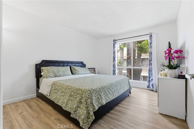 2829 S Fairview Street B, Santa Ana, CA 92704