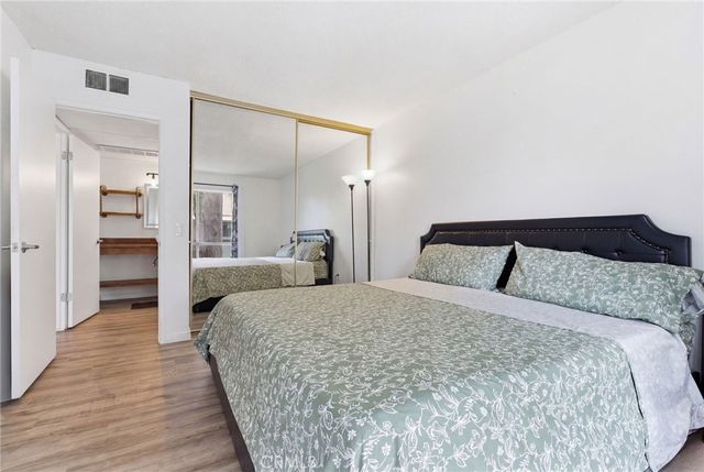 2829 S Fairview Street B, Santa Ana, CA 92704