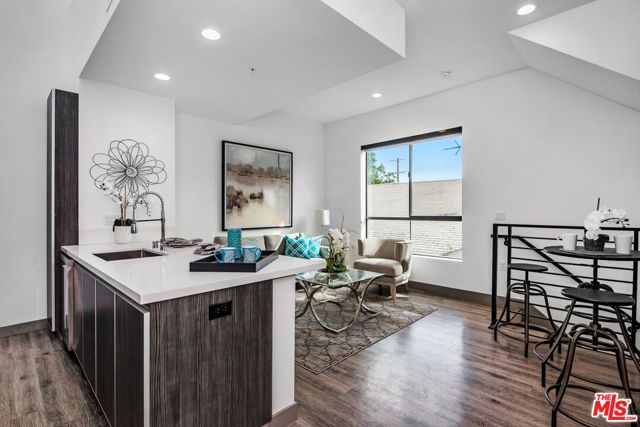 644 N Normandie Avenue, Los Angeles, CA 90004