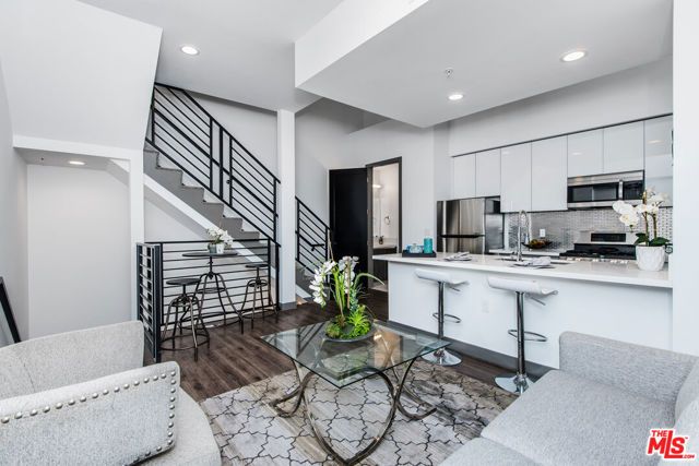 644 N Normandie Avenue, Los Angeles, CA 90004