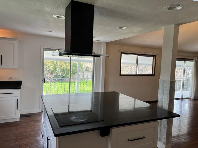 2352 Enterprise Drive, Richland, WA 99354