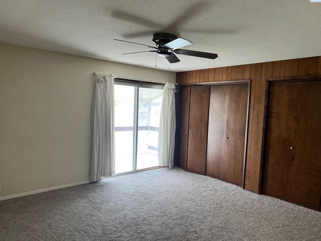 2352 Enterprise Drive, Richland, WA 99354