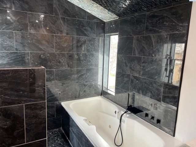 2352 Enterprise Drive, Richland, WA 99354