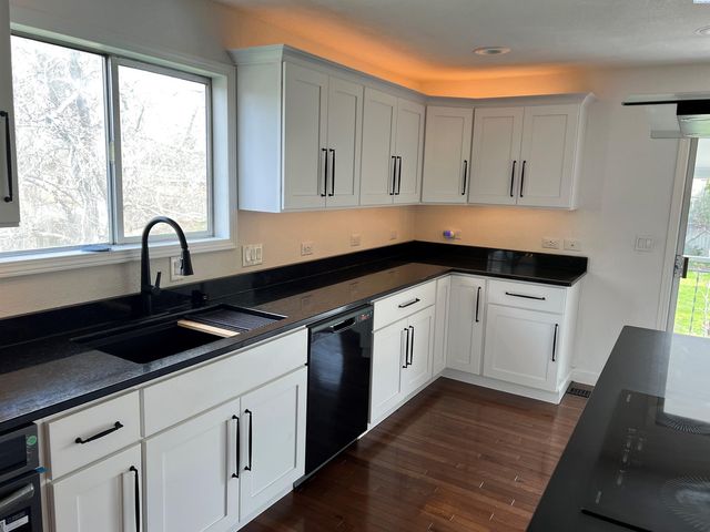 2352 Enterprise Drive, Richland, WA 99354