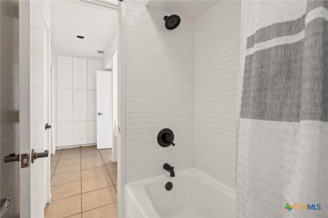 2613 Creek Side Drive, Temple, TX 76502