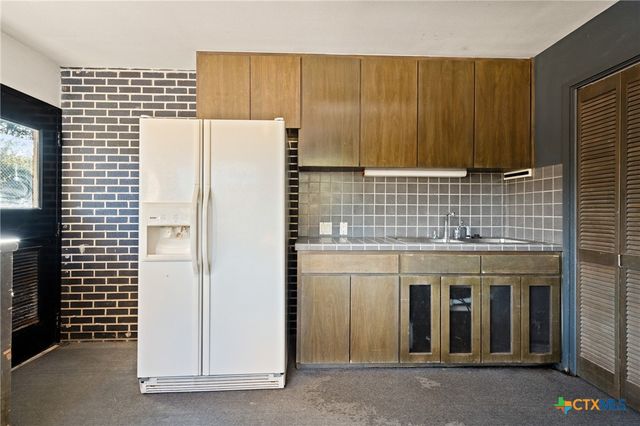 2613 Creek Side Drive, Temple, TX 76502