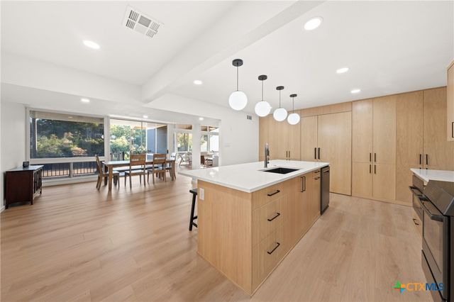 2613 Creek Side Drive, Temple, TX 76502