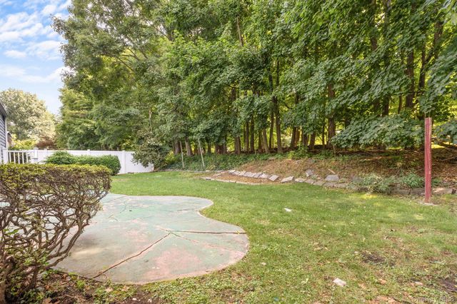 105 Hilltop Road, Ardsley, NY 10502