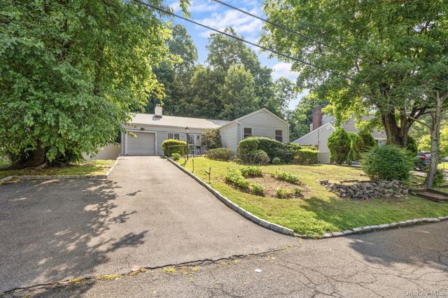 105 Hilltop Road, Ardsley, NY 10502