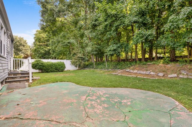 105 Hilltop Road, Ardsley, NY 10502
