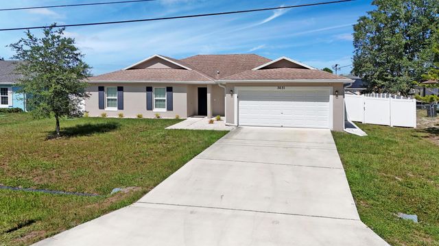 3631 SW Kromrey Street, Port St Lucie, FL 34953