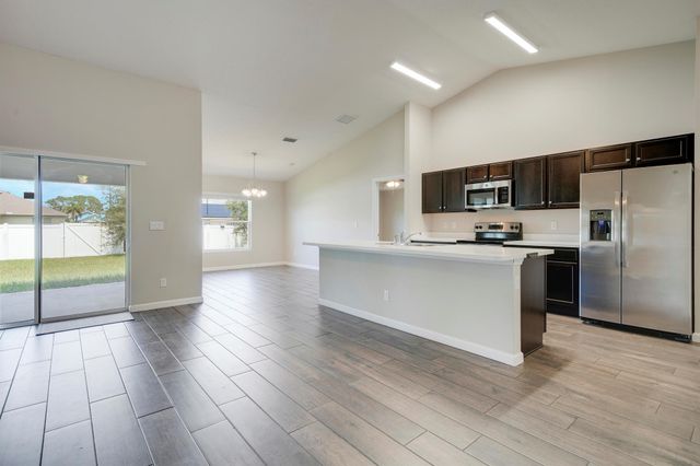 3631 SW Kromrey Street, Port St Lucie, FL 34953