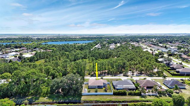 3631 SW Kromrey Street, Port St Lucie, FL 34953