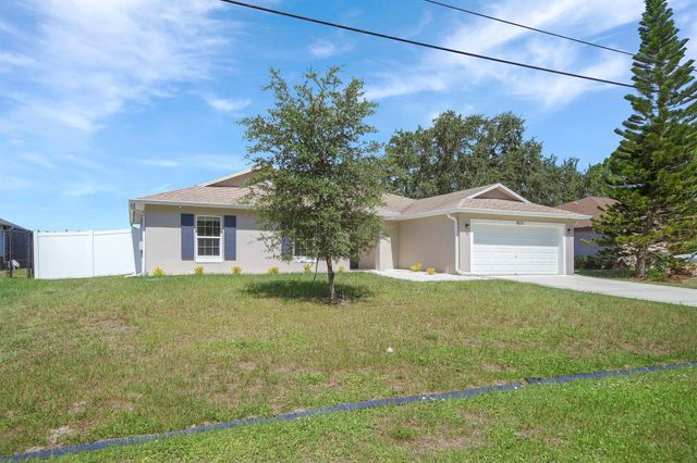 3631 SW Kromrey Street, Port St Lucie, FL 34953