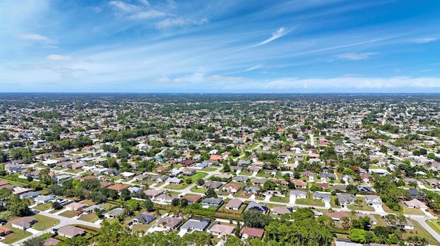 3631 SW Kromrey Street, Port St Lucie, FL 34953