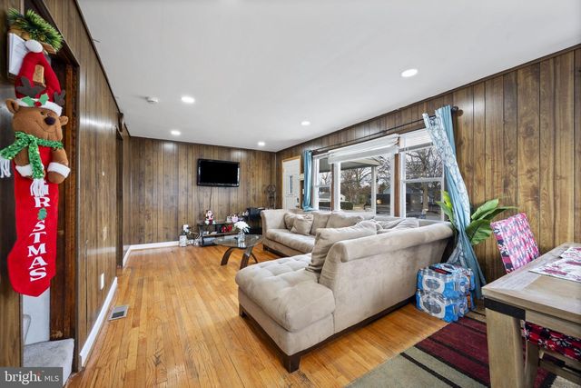 7715 OLD BATTLE GROVE RD, Dundalk, MD 21222