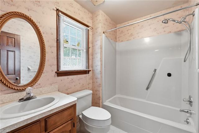 204 Oakengate TURN, Virginia Beach, VA 23462