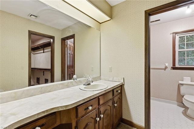 204 Oakengate TURN, Virginia Beach, VA 23462