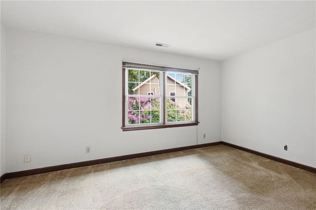 204 Oakengate TURN, Virginia Beach, VA 23462
