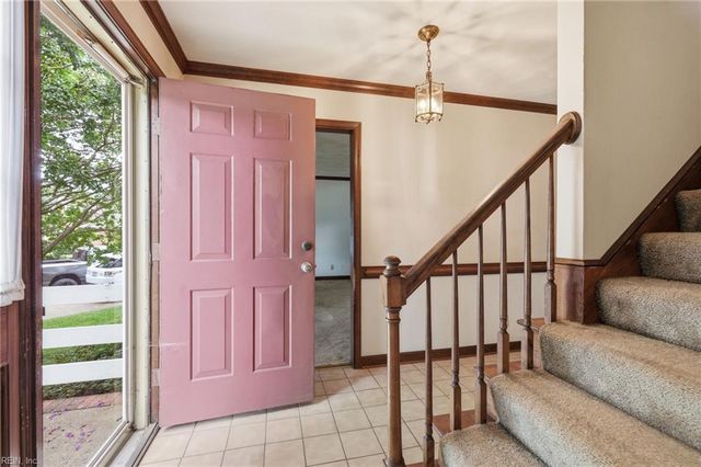 204 Oakengate TURN, Virginia Beach, VA 23462
