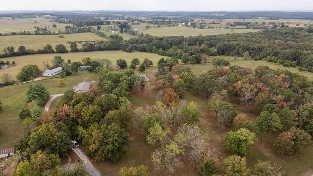 147 Parrish St, Raymondville, MO 65555