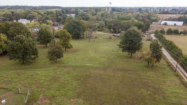 147 Parrish St, Raymondville, MO 65555