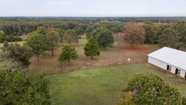 147 Parrish St, Raymondville, MO 65555