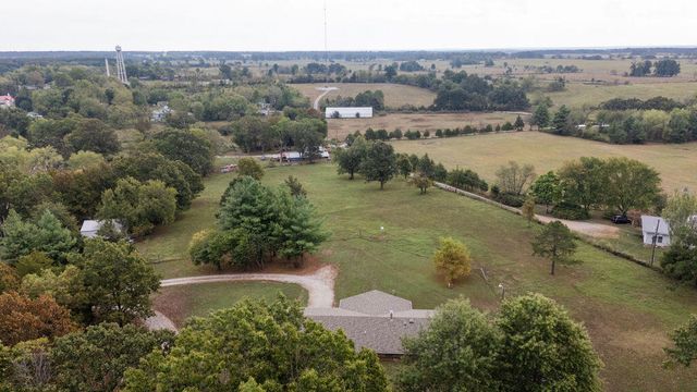 147 Parrish St, Raymondville, MO 65555