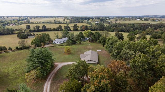 147 Parrish St, Raymondville, MO 65555