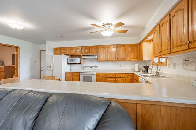 147 Parrish St, Raymondville, MO 65555