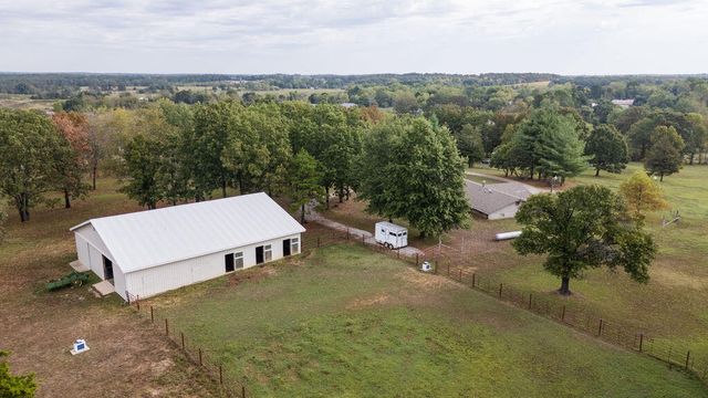 147 Parrish St, Raymondville, MO 65555