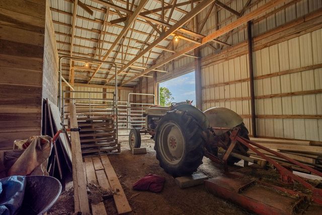 147 Parrish St, Raymondville, MO 65555