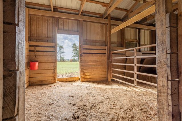 147 Parrish St, Raymondville, MO 65555