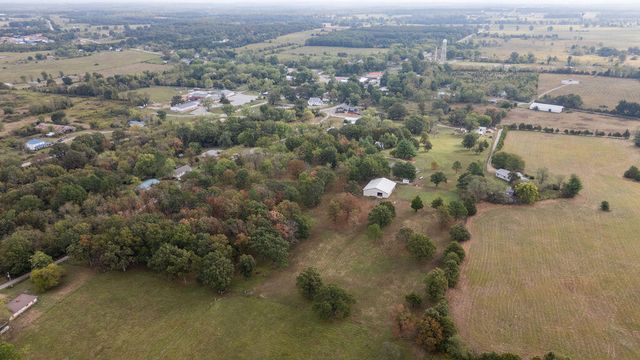 147 Parrish St, Raymondville, MO 65555