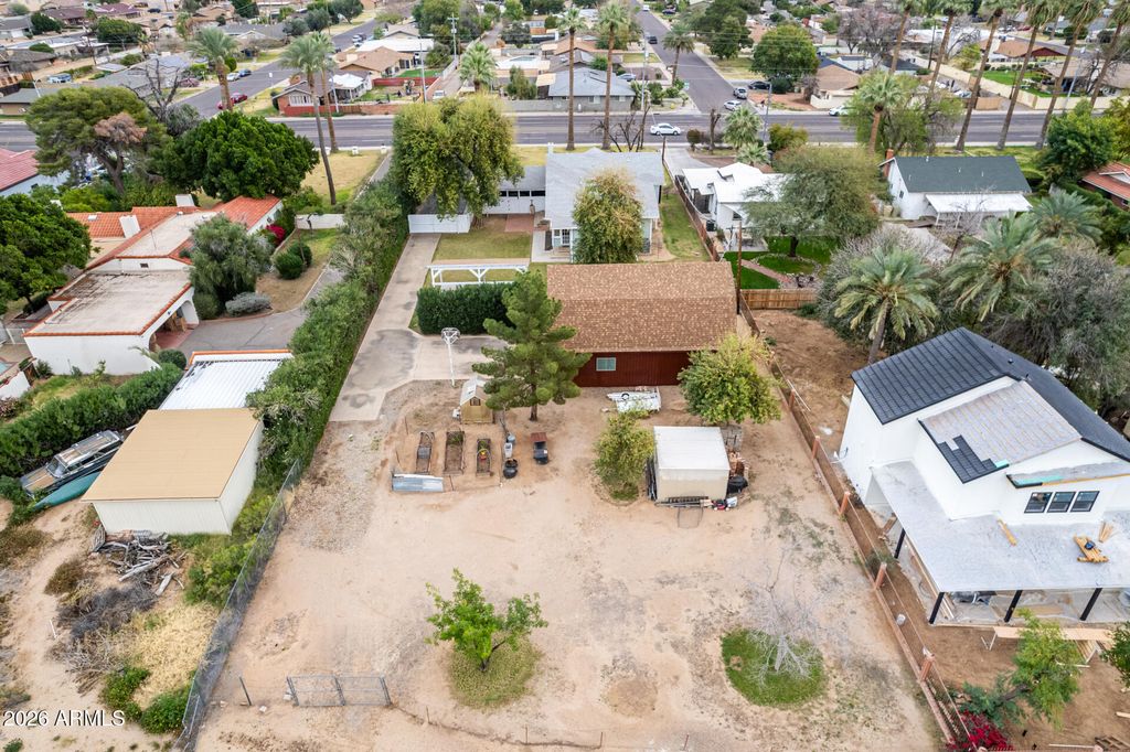 Image 21 of property listing at 7604 N 59TH Avenue, Glendale, AZ 85301