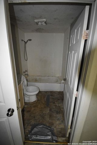 2015 Martin Luther King, San Antonio, TX 78203