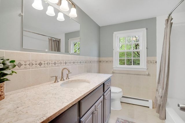 6 Garden Ln, Wilbraham, MA 01095