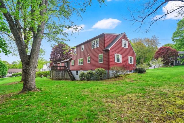 6 Garden Ln, Wilbraham, MA 01095