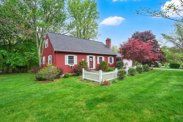 6 Garden Ln, Wilbraham, MA 01095