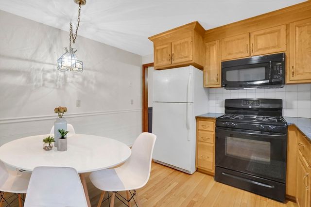6 Garden Ln, Wilbraham, MA 01095