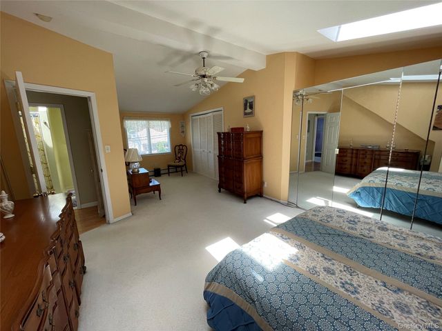 41 Birchfield Avenue, Babylon, NY 11702