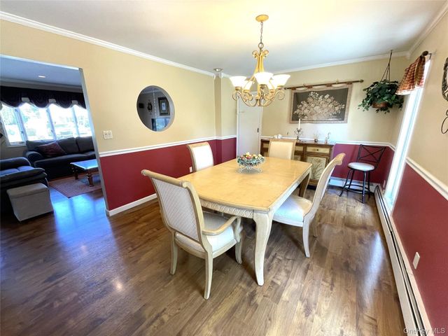 41 Birchfield Avenue, Babylon, NY 11702