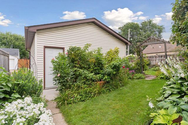 1845 Rome Avenue, Saint Paul, MN 55116